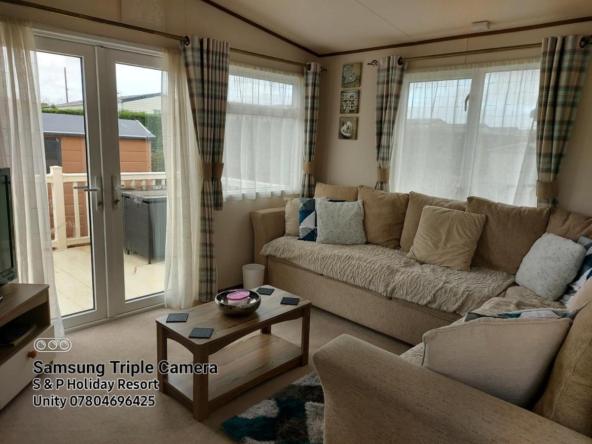 149 Holiday Resort Unity 3 Bedroom Passes Included Брен Экстерьер фото