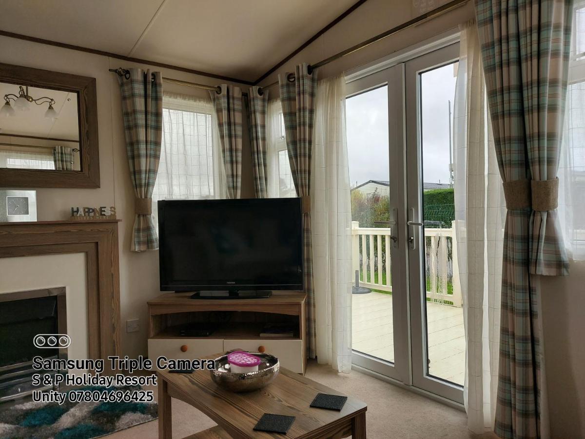 149 Holiday Resort Unity 3 Bedroom Passes Included Брен Экстерьер фото