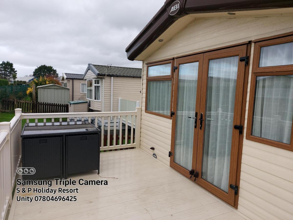 149 Holiday Resort Unity 3 Bedroom Passes Included Брен Экстерьер фото
