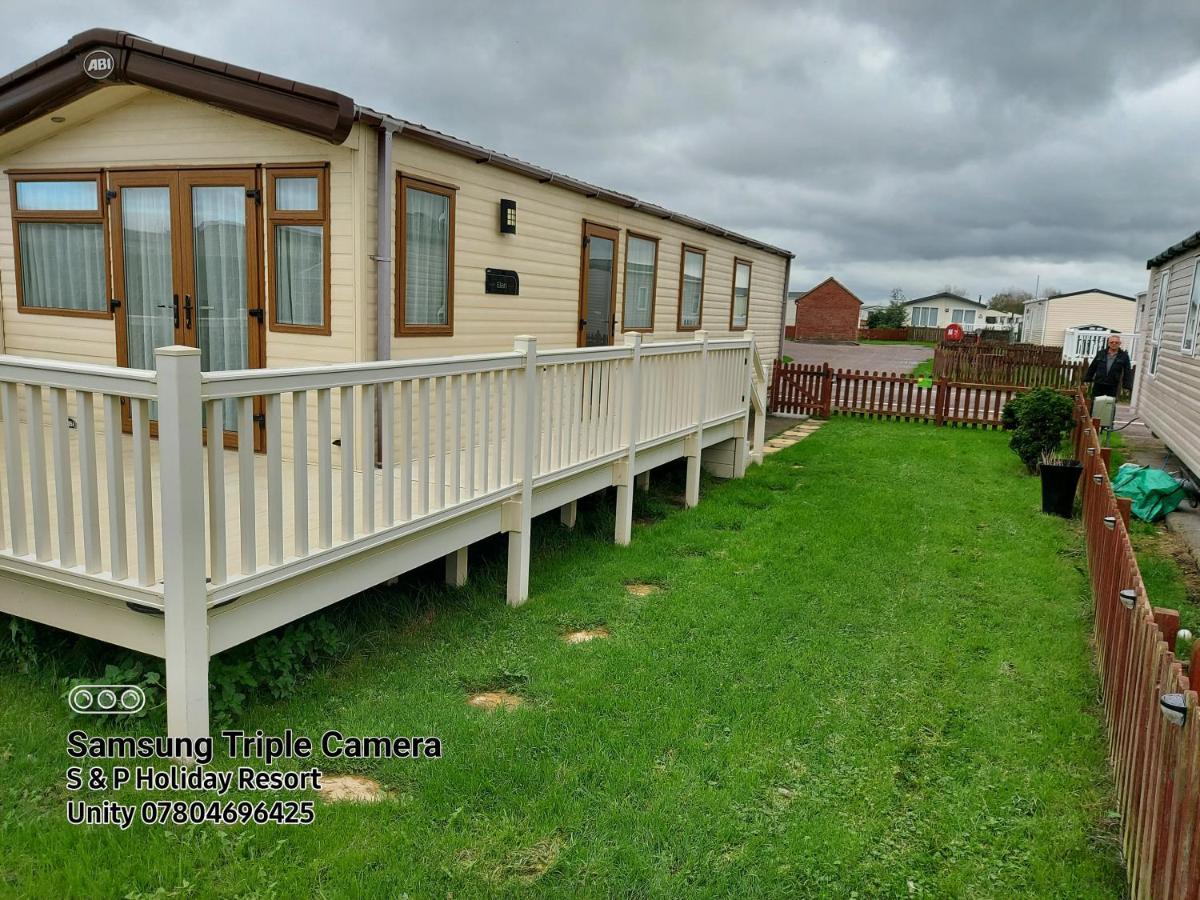 149 Holiday Resort Unity 3 Bedroom Passes Included Брен Экстерьер фото