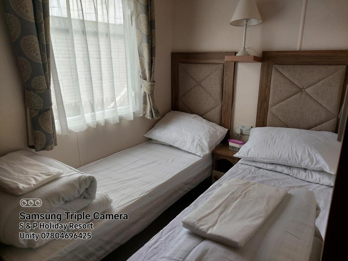149 Holiday Resort Unity 3 Bedroom Passes Included Брен Экстерьер фото